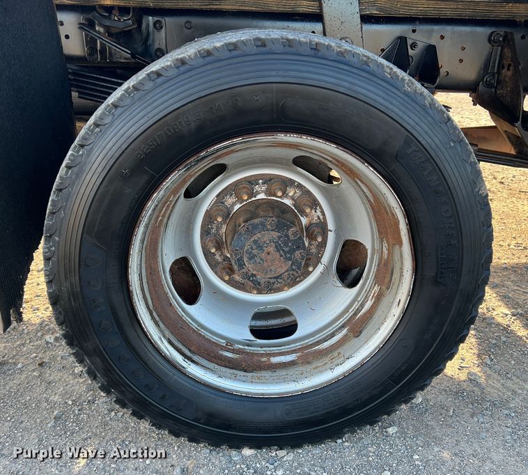 image for item DS2457 2018 Dodge Ram 5500  Crew Cab flatbed truck