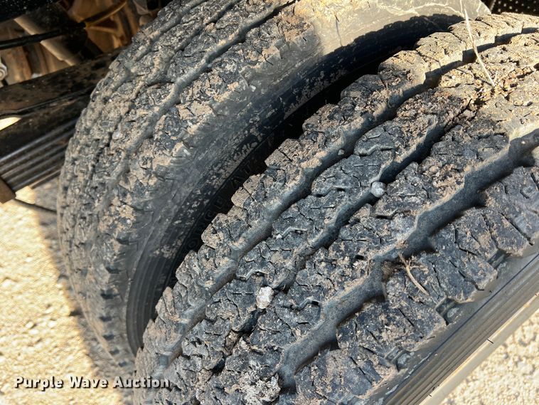 image for item DS2457 2018 Dodge Ram 5500  Crew Cab flatbed truck