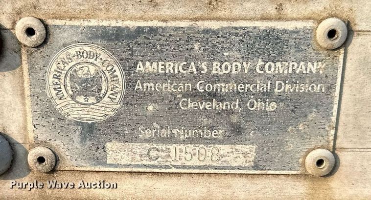 image for item DS6430 2002 Ford E350 Super Duty  box truck