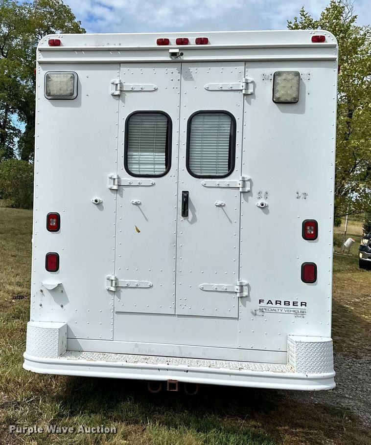 image for item DV1029 2003 Freightliner MT55  mobile command center vehicle