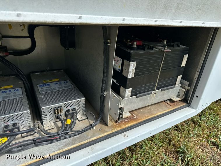 image for item DV1029 2003 Freightliner MT55  mobile command center vehicle