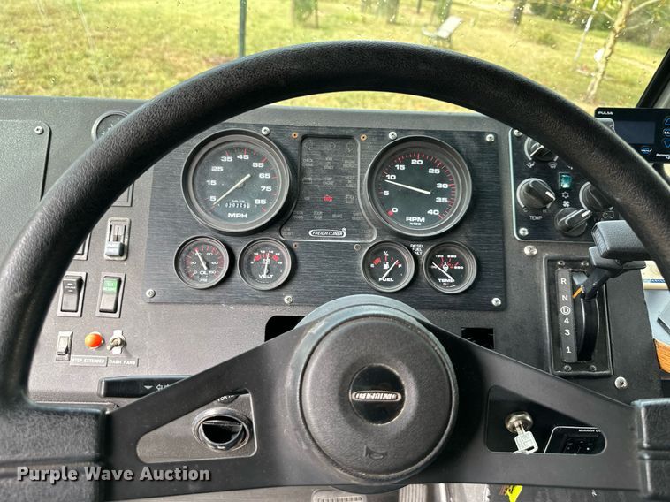 image for item DV1029 2003 Freightliner MT55  mobile command center vehicle