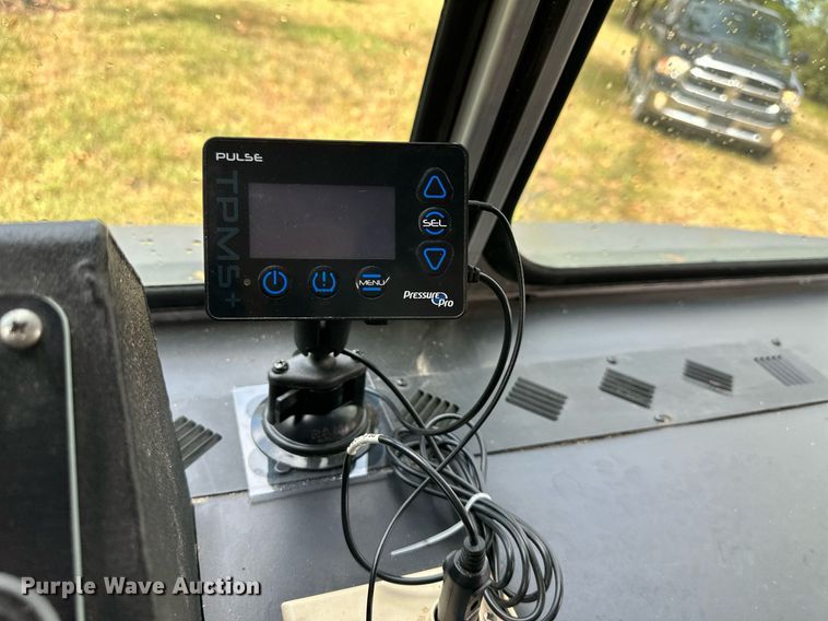 image for item DV1029 2003 Freightliner MT55  mobile command center vehicle