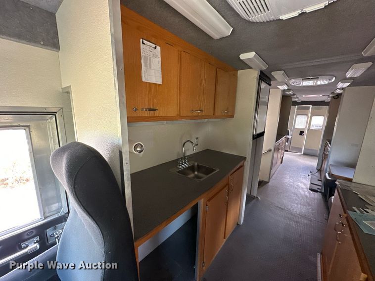 image for item DV1029 2003 Freightliner MT55  mobile command center vehicle