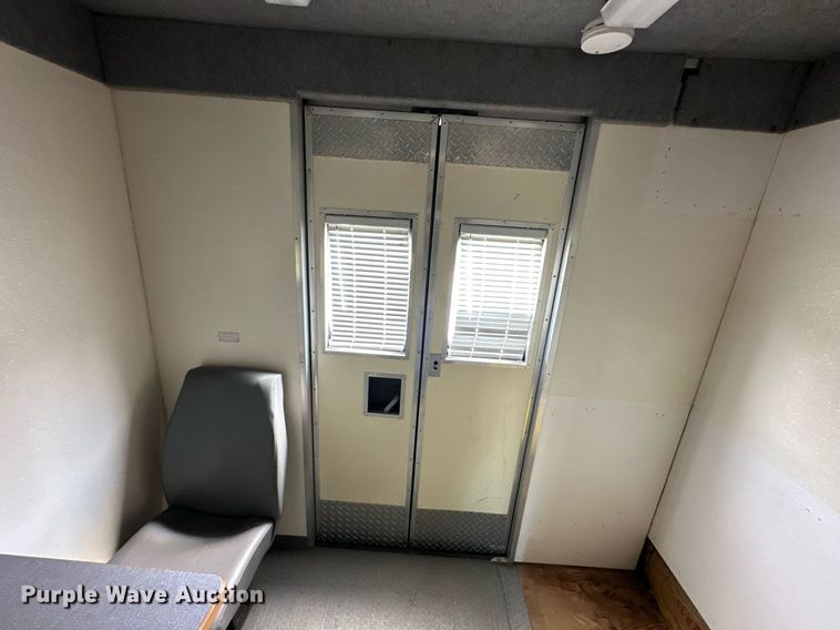 image for item DV1029 2003 Freightliner MT55  mobile command center vehicle