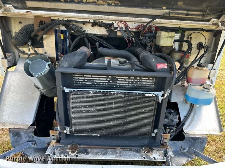 image for item DV1029 2003 Freightliner MT55  mobile command center vehicle