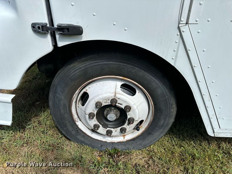 image for item DV1029 2003 Freightliner MT55  mobile command center vehicle