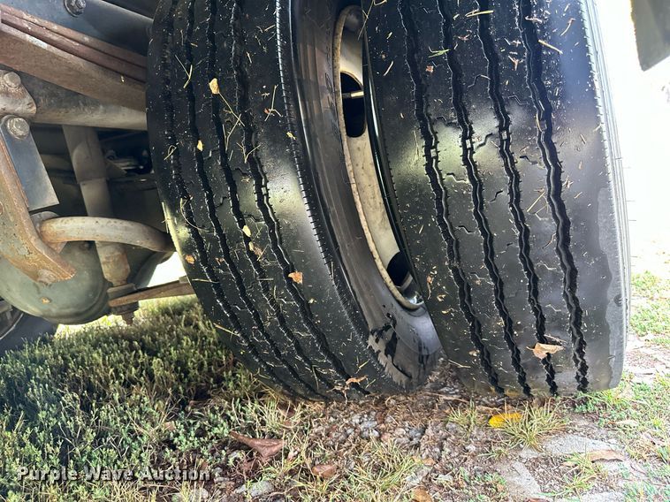 image for item DV1029 2003 Freightliner MT55  mobile command center vehicle