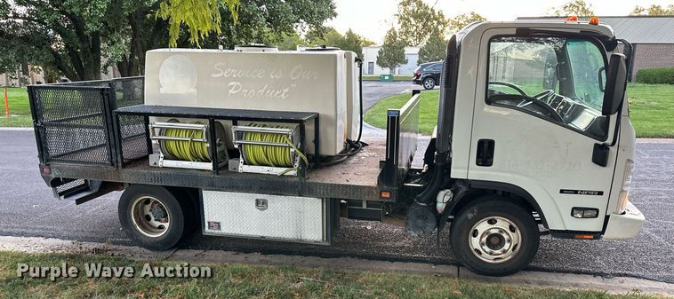 image for item DV1030 2012 Isuzu L96  sprayer truck