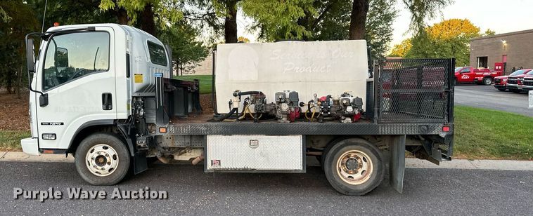 image for item DV1030 2012 Isuzu L96  sprayer truck