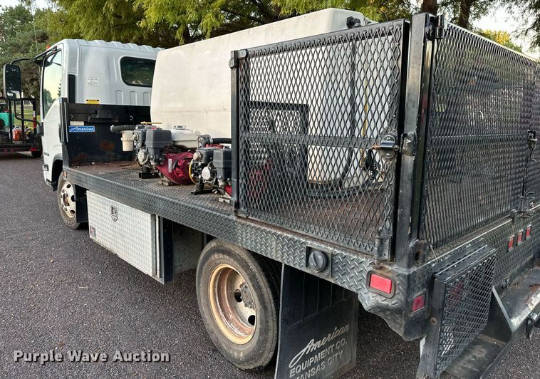 image for item DV1030 2012 Isuzu L96  sprayer truck