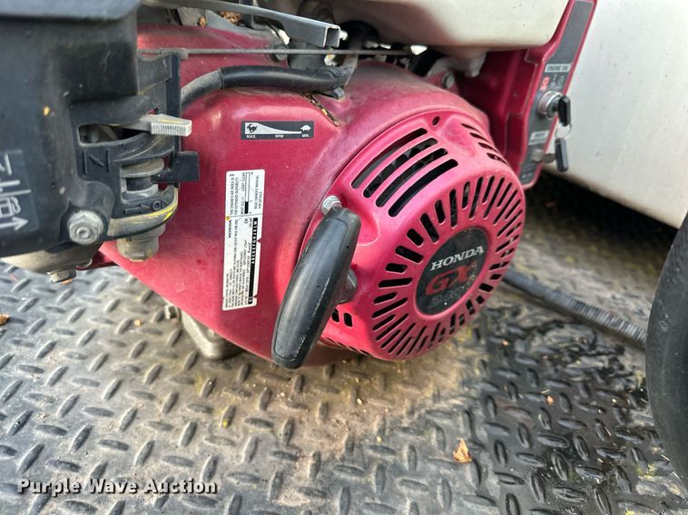 image for item DV1030 2012 Isuzu L96  sprayer truck