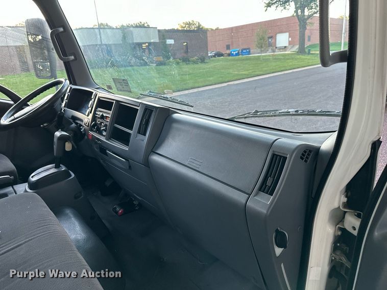 image for item DV1030 2012 Isuzu L96  sprayer truck