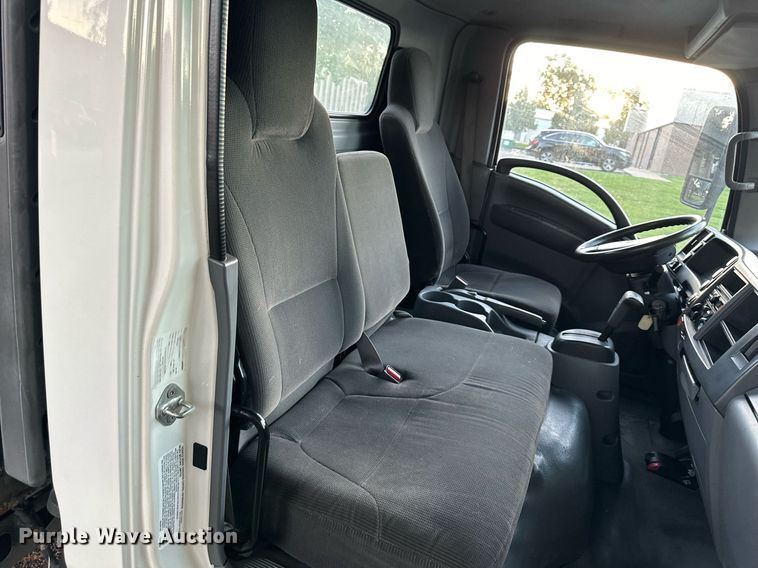 image for item DV1030 2012 Isuzu L96  sprayer truck