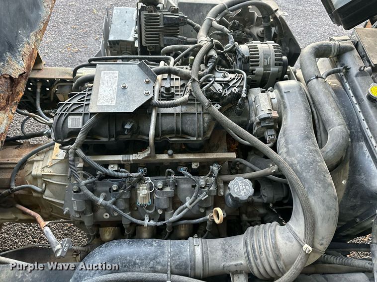 image for item DV1030 2012 Isuzu L96  sprayer truck