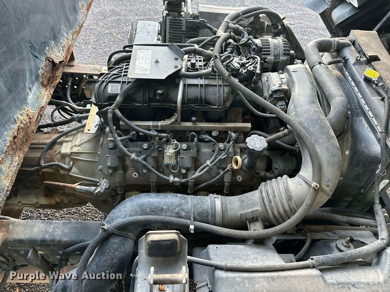 image for item DV1030 2012 Isuzu L96  sprayer truck