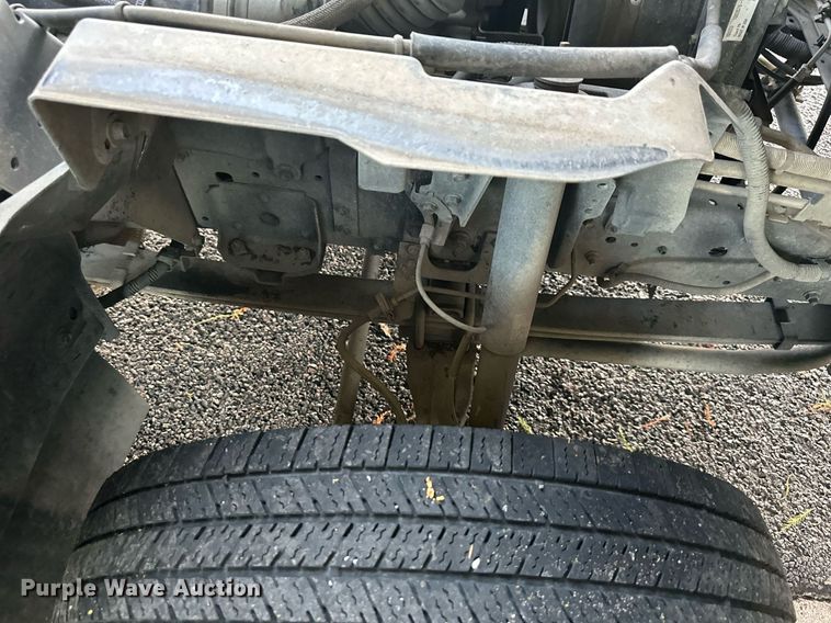 image for item DV1030 2012 Isuzu L96  sprayer truck