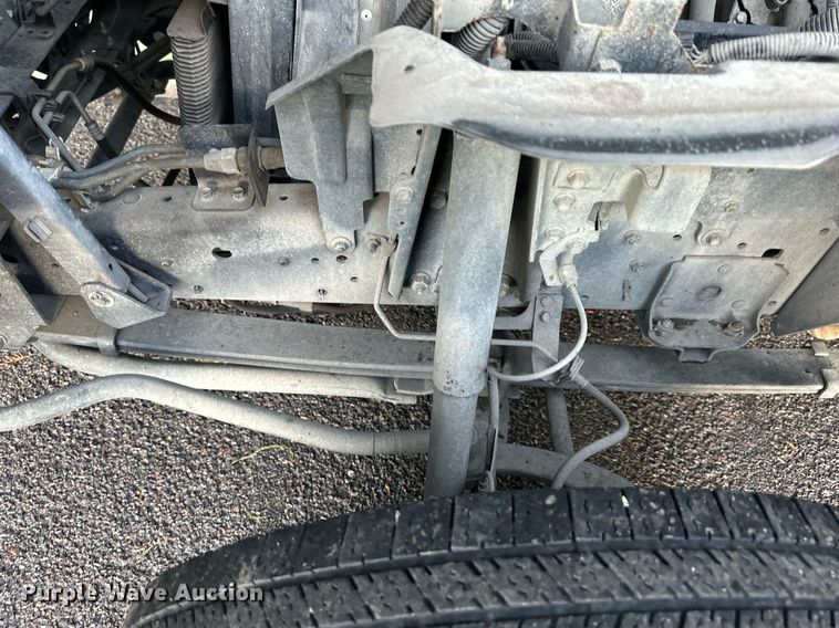 image for item DV1030 2012 Isuzu L96  sprayer truck