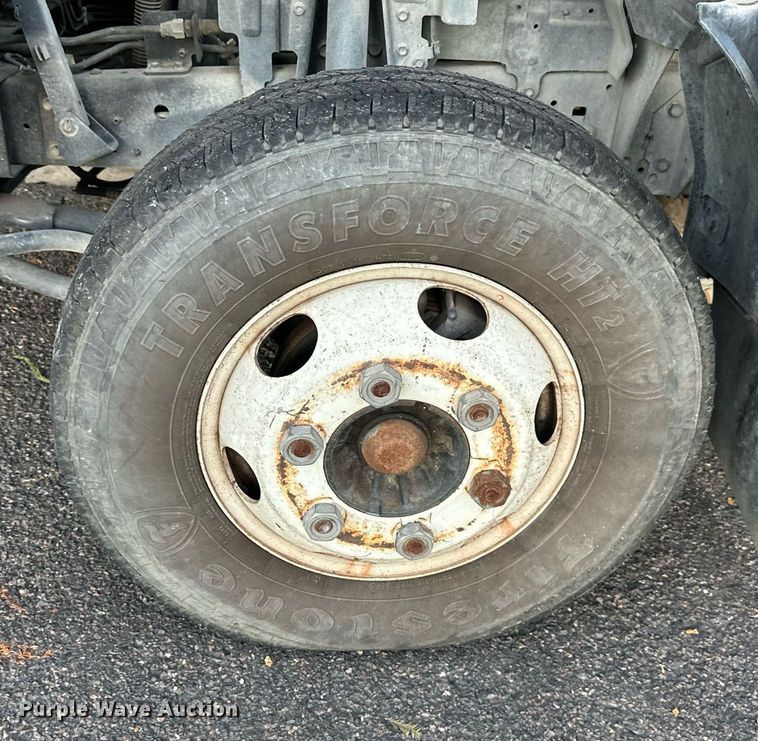 image for item DV1030 2012 Isuzu L96  sprayer truck