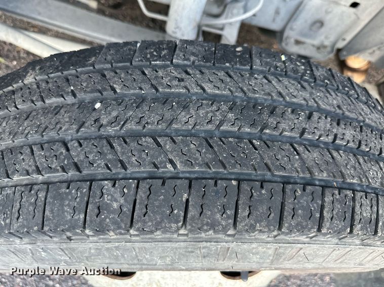 image for item DV1030 2012 Isuzu L96  sprayer truck