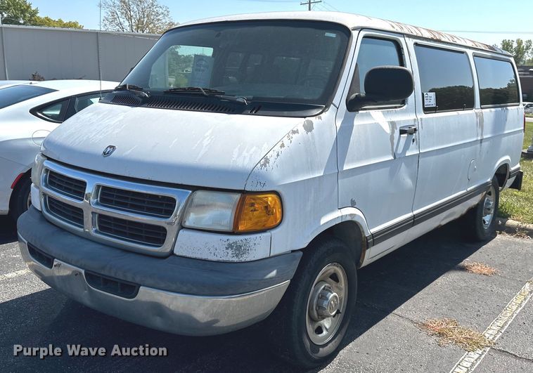 image for item DW2750 1999 Dodge Ram 2500  handicap accessible van