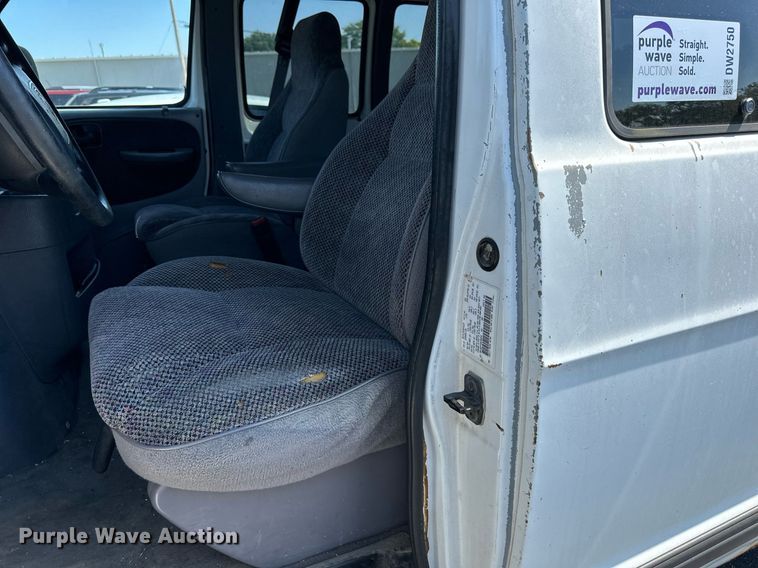 image for item DW2750 1999 Dodge Ram 2500  handicap accessible van