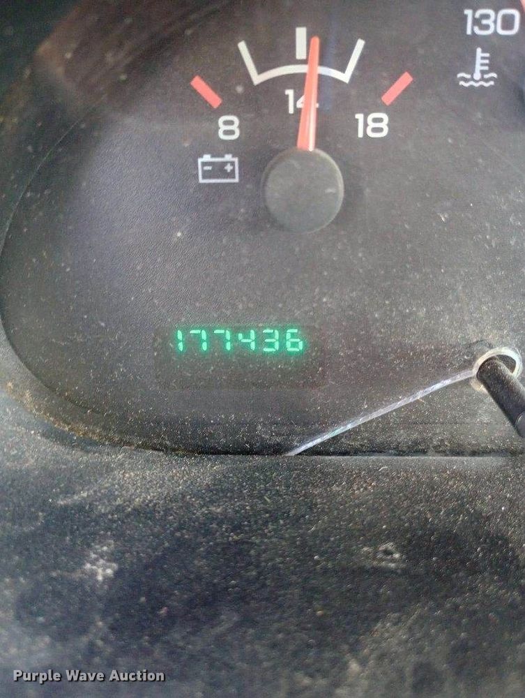 image for item DW2750 1999 Dodge Ram 2500  handicap accessible van