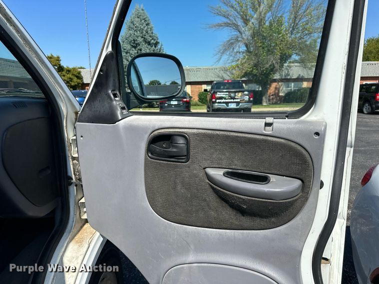 image for item DW2750 1999 Dodge Ram 2500  handicap accessible van