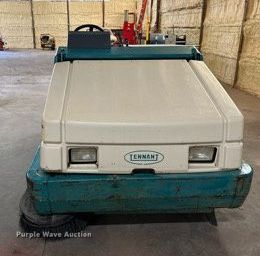 image for item DW2766 Tennant 6500  sweeper