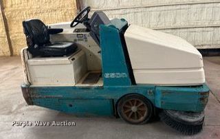 image for item DW2766 Tennant 6500  sweeper