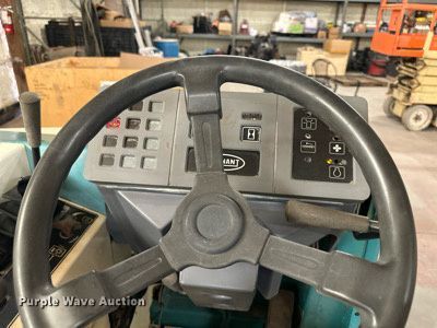 image for item DW2766 Tennant 6500  sweeper