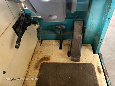 image for item DW2766 Tennant 6500  sweeper