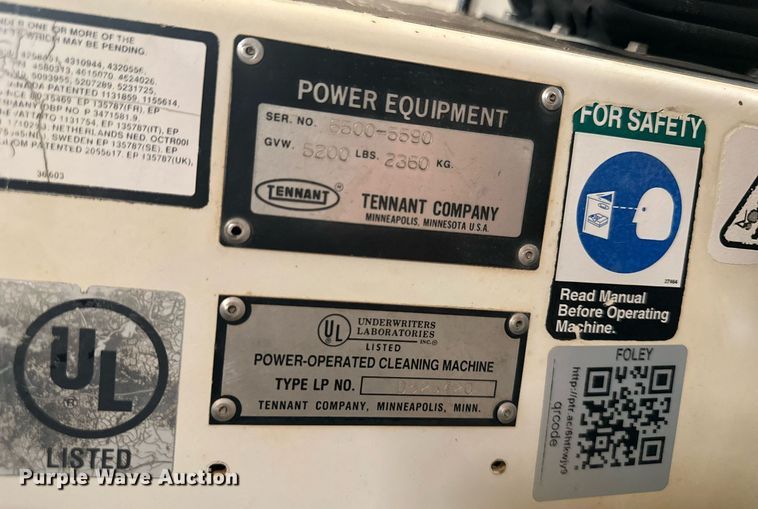 image for item DW2766 Tennant 6500  sweeper