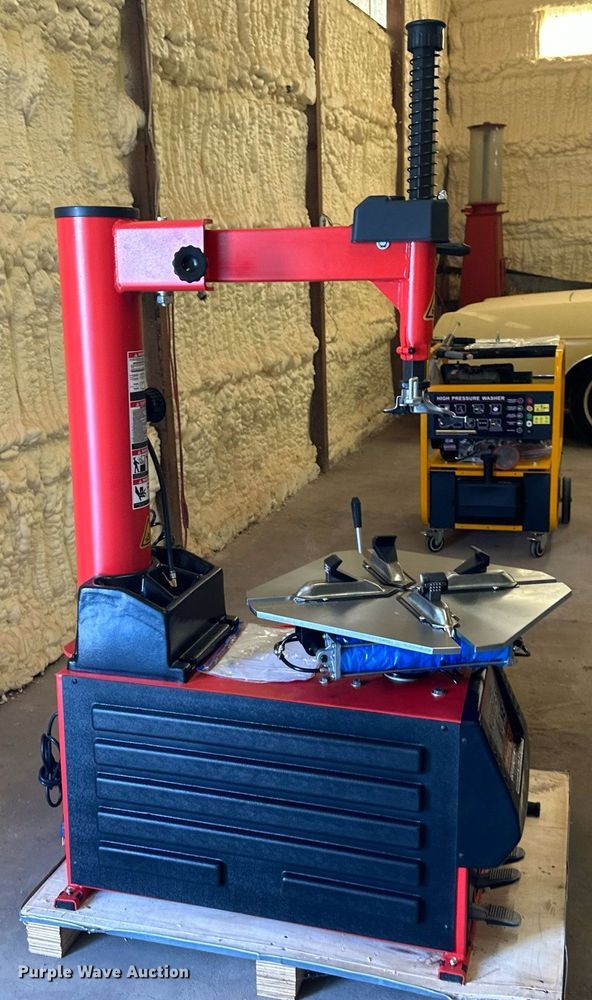 image for item DW2776 Number one MD-620  tire machine