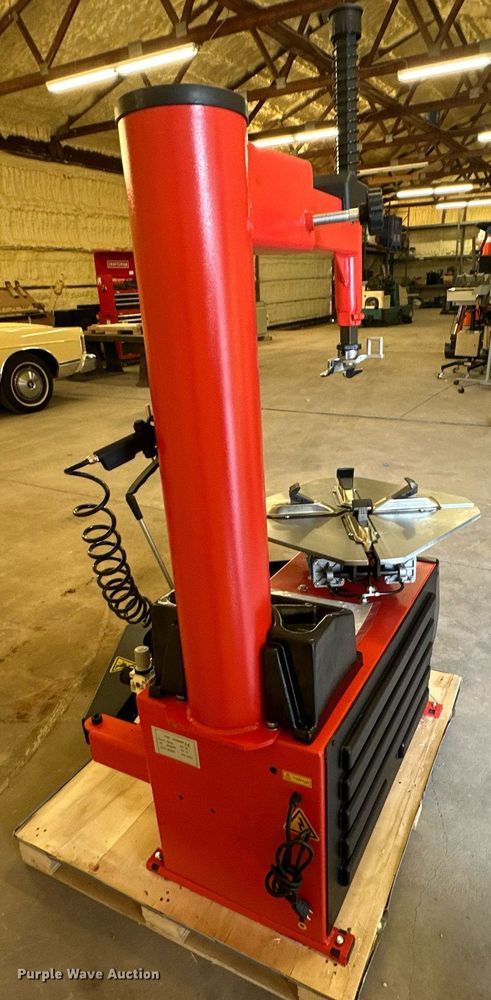 image for item DW2776 Number one MD-620  tire machine