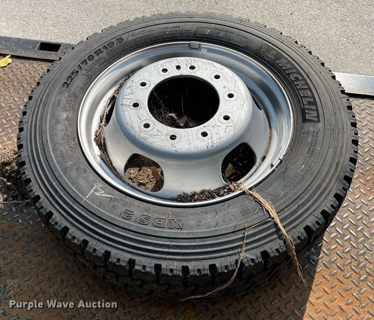 image for item HN9944 2022 Dodge Ram 5500HD  rollback truck