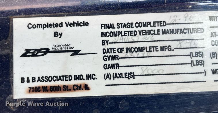 image for item HN9945 1997 International 4700  tow truck