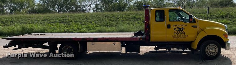 image for item HN9946 2011 Ford F650 Super Duty XLT Pro Loader  SuperCrew rollback truck