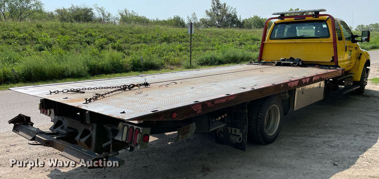 image for item HN9946 2011 Ford F650 Super Duty XLT Pro Loader  SuperCrew rollback truck