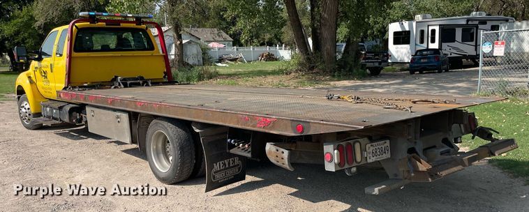 image for item HN9946 2011 Ford F650 Super Duty XLT Pro Loader  SuperCrew rollback truck