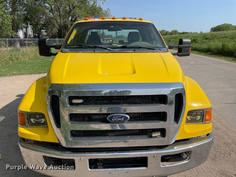 image for item HN9946 2011 Ford F650 Super Duty XLT Pro Loader  SuperCrew rollback truck