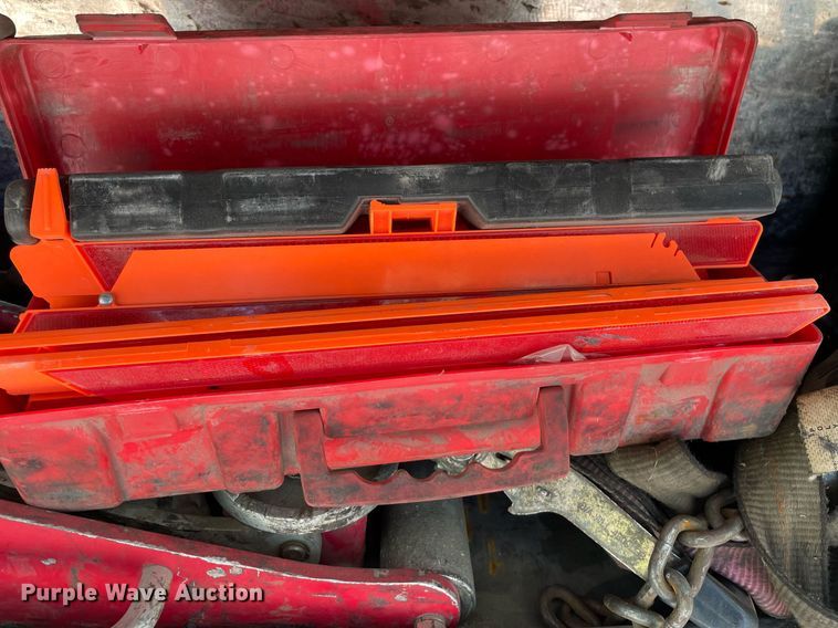 image for item HN9946 2011 Ford F650 Super Duty XLT Pro Loader  SuperCrew rollback truck