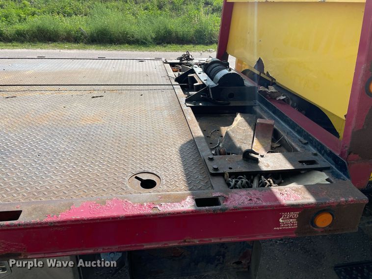 image for item HN9946 2011 Ford F650 Super Duty XLT Pro Loader  SuperCrew rollback truck