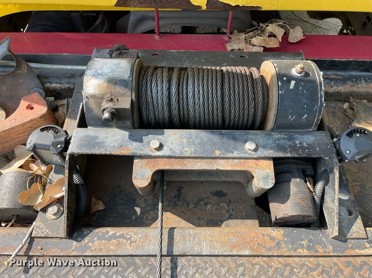 image for item HN9946 2011 Ford F650 Super Duty XLT Pro Loader  SuperCrew rollback truck