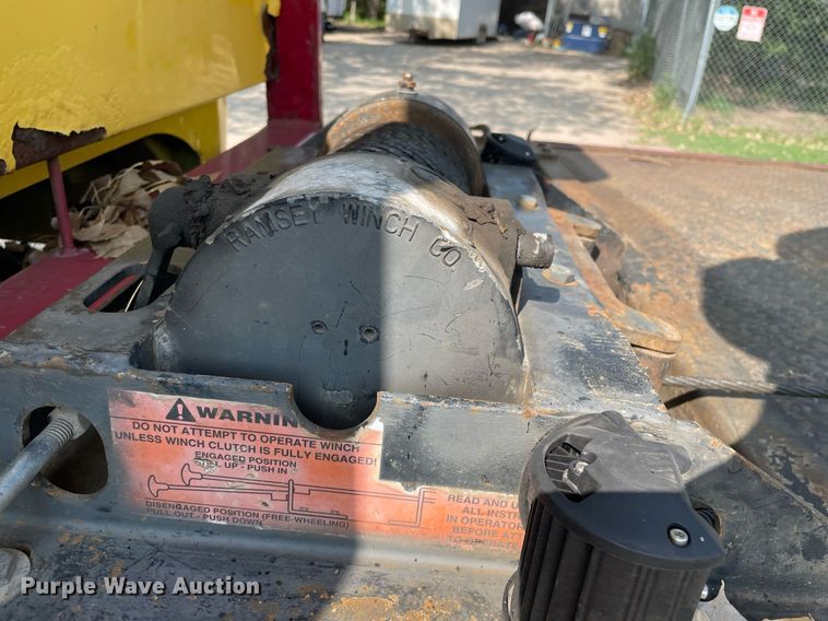 image for item HN9946 2011 Ford F650 Super Duty XLT Pro Loader  SuperCrew rollback truck