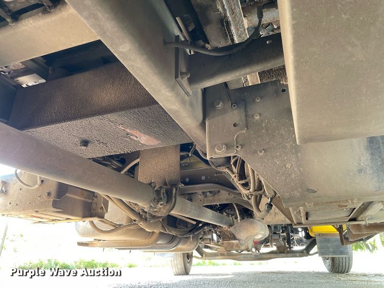 image for item HN9946 2011 Ford F650 Super Duty XLT Pro Loader  SuperCrew rollback truck