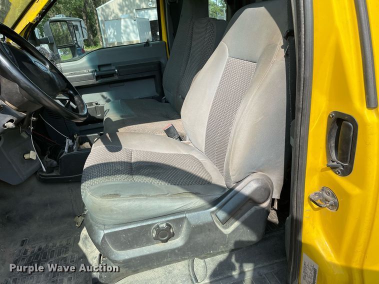 image for item HN9946 2011 Ford F650 Super Duty XLT Pro Loader  SuperCrew rollback truck