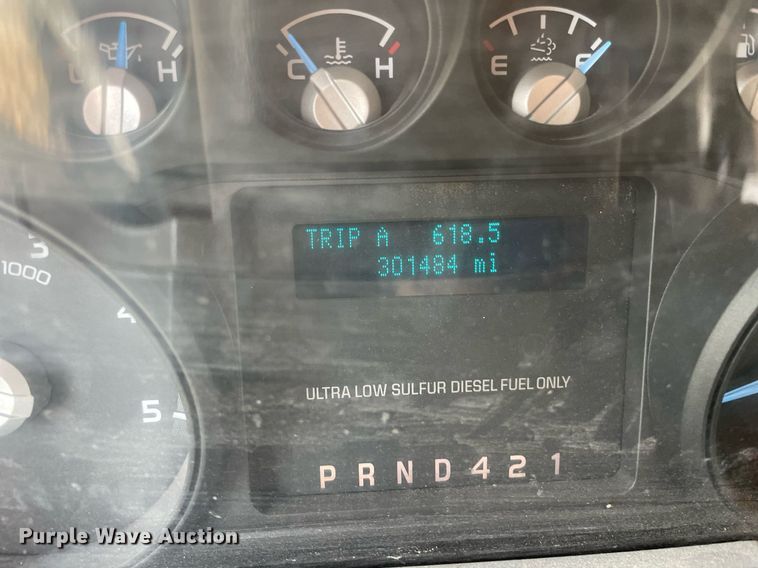 image for item HN9946 2011 Ford F650 Super Duty XLT Pro Loader  SuperCrew rollback truck