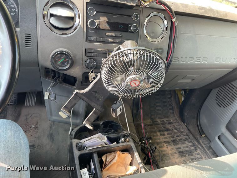 image for item HN9946 2011 Ford F650 Super Duty XLT Pro Loader  SuperCrew rollback truck