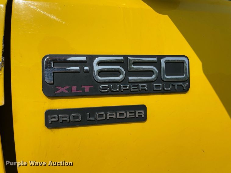 image for item HN9946 2011 Ford F650 Super Duty XLT Pro Loader  SuperCrew rollback truck